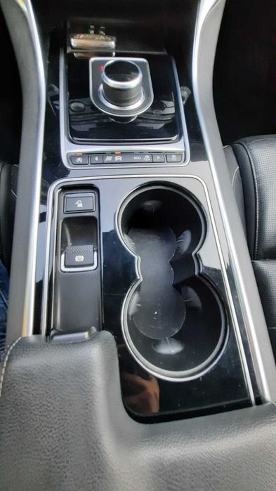 Jaguar XE 2017 2.0D 239.000km