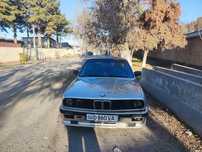 BMW E30 в хорошем состоянии