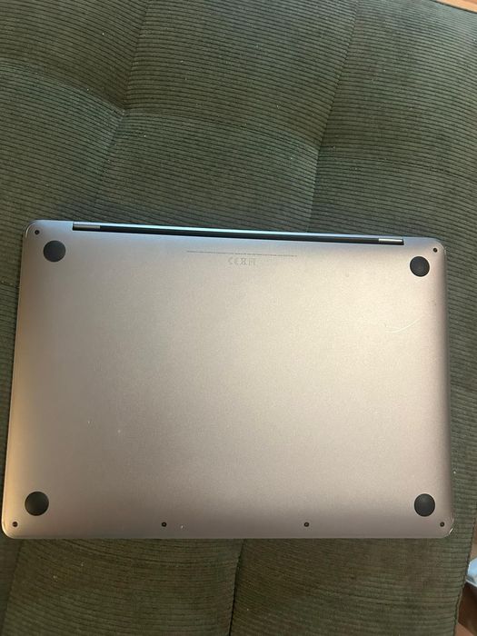 MacBook Pro 13 inch M2 A2338 ecran spart