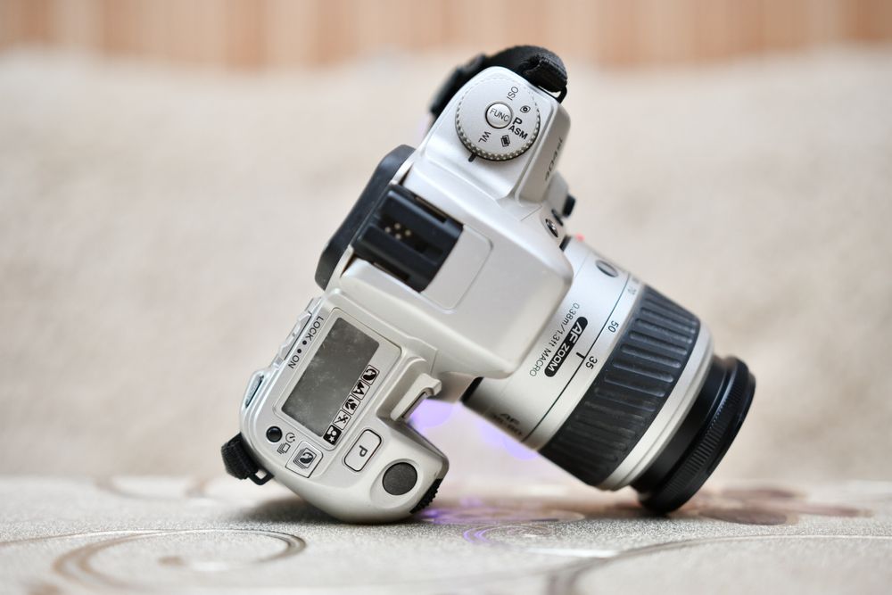 Minolta Dynax 404si