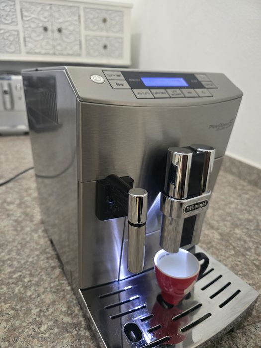 Кафемашина Delonghi primadonna s deluxe