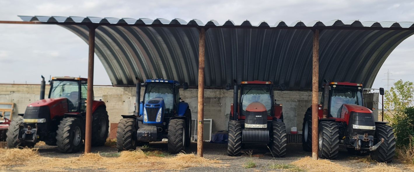 Tractor  New holland T8050 /Case Magnum  225/280 Danemarca