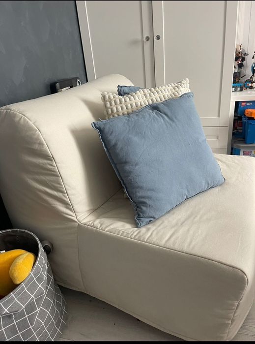 Чисто нов разтегателен фотьойл IKEA