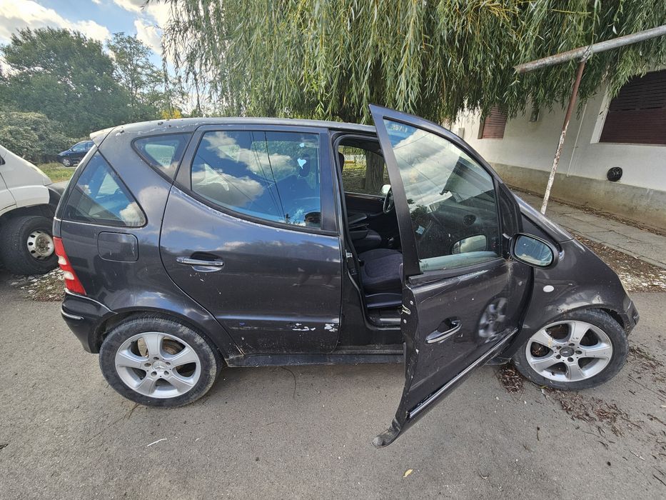 Vând Mercedes a class dezmembrări