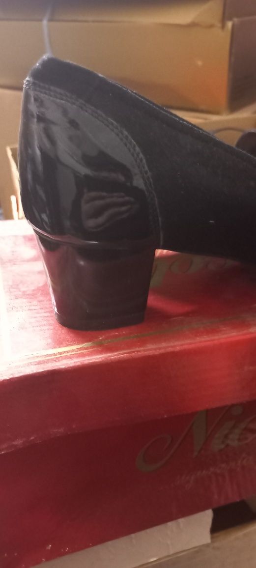 Pantofi Damă lichidare Stock