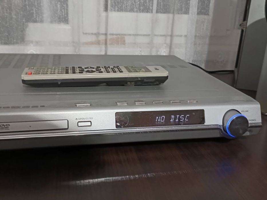 Vând Sistem Home Cinema LG LH-T751SB (Citiți descrierea vă rog)