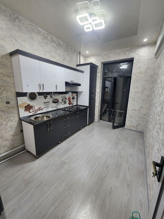 Срочно 2хоналик 6-этажда квартира сотилади 65м2