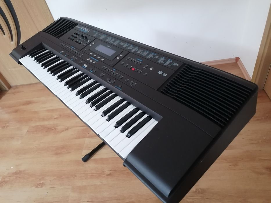 Roland EM-20 ROLAND EM-10 pian orga sintetis