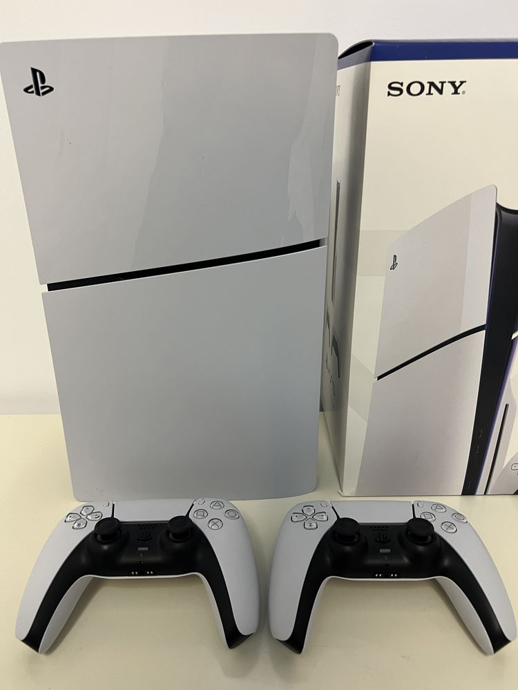 Vand PlayStation 5 Slim