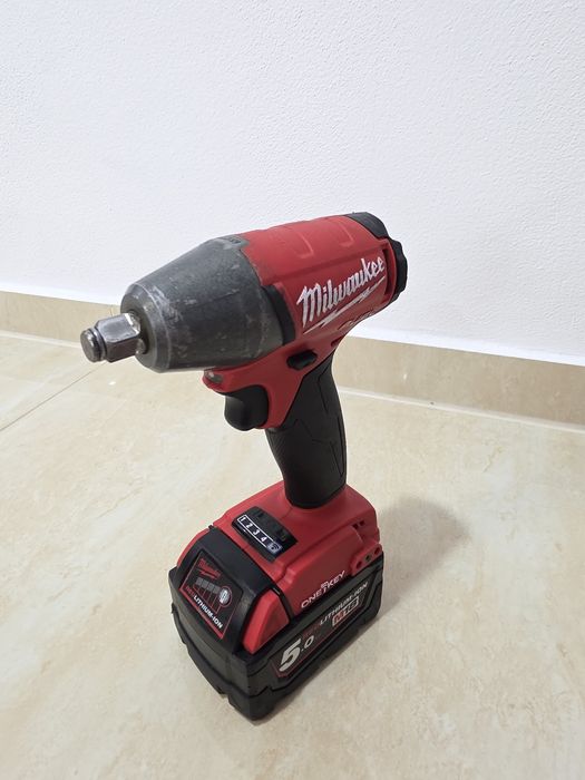 Pistol impact milwakee M18