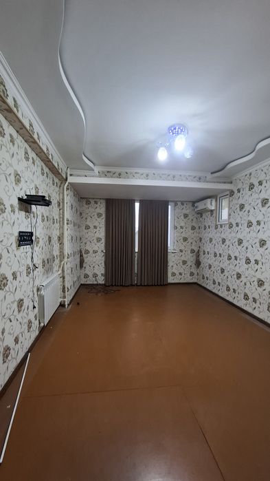 Продам свою спецплан Чорсу Карасарай 1/8/9 чистая 38м2