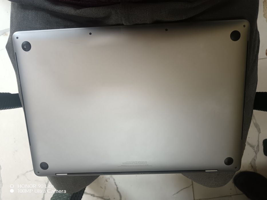 MacBook Pro i9 2019