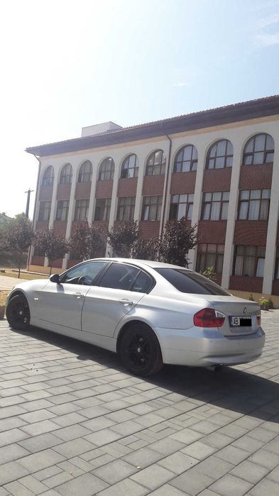 BMW Seria 3 318i E90 Benzina cutie automata, 158722 km