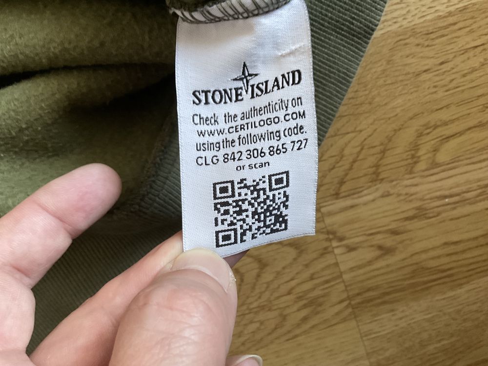 Hanorac Stone Island impecabil