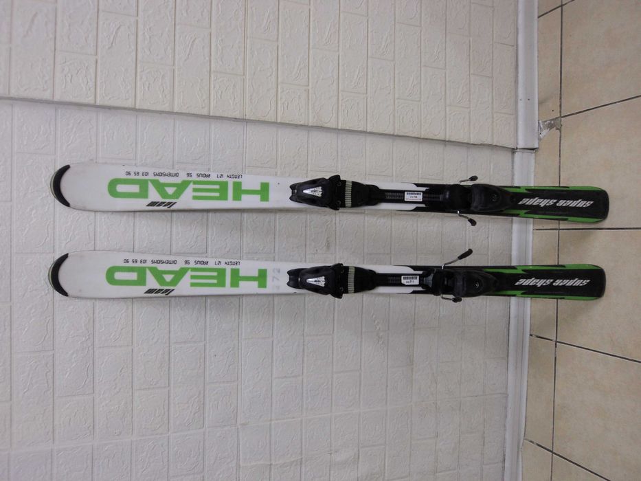 Не новые подростковые горные лыжи HEAD м-ль SUPERSHAPE 127см+крTYROLIA