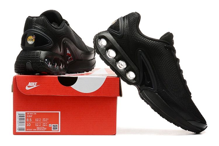 Nike Air Max  DN