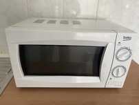 Cuptor microunde BEKO
