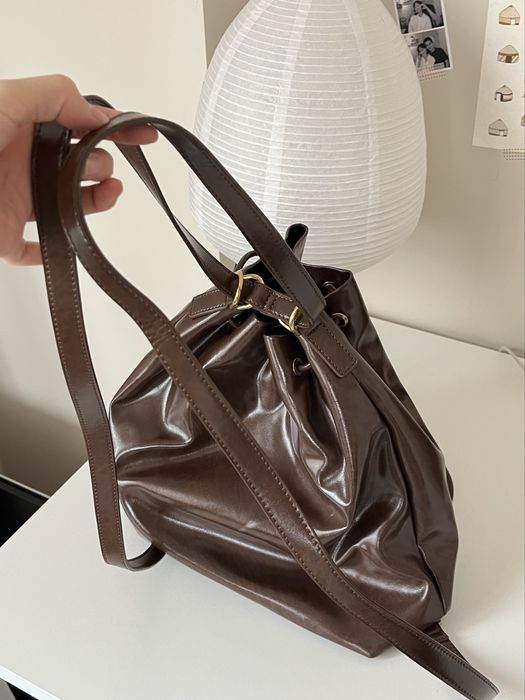 продаю сумку Charles&Keith Neva Two-Way Bucket Bag