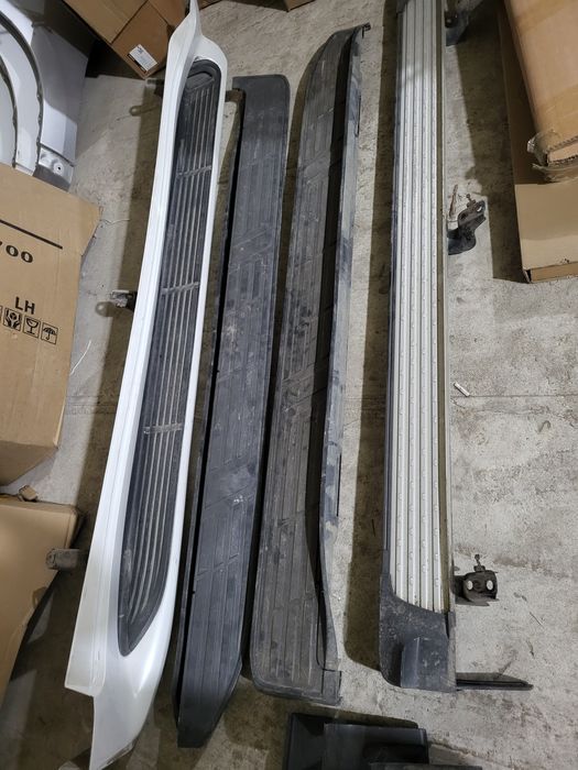 Порог левый б/у оригинал