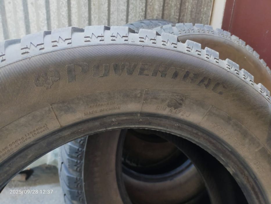 Шины зимние, шипованные