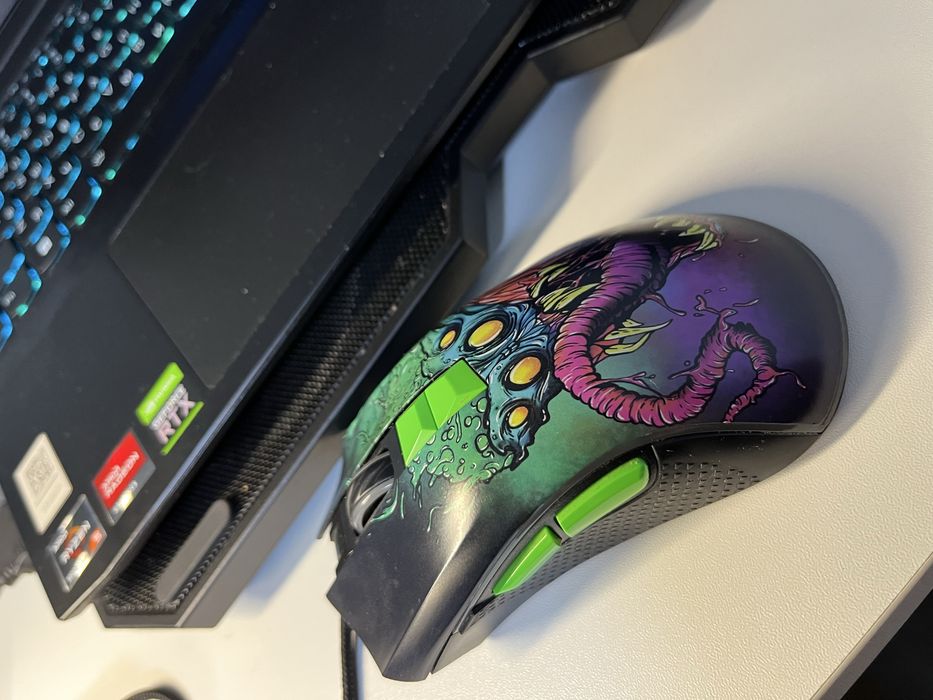 Продам мышку игровую