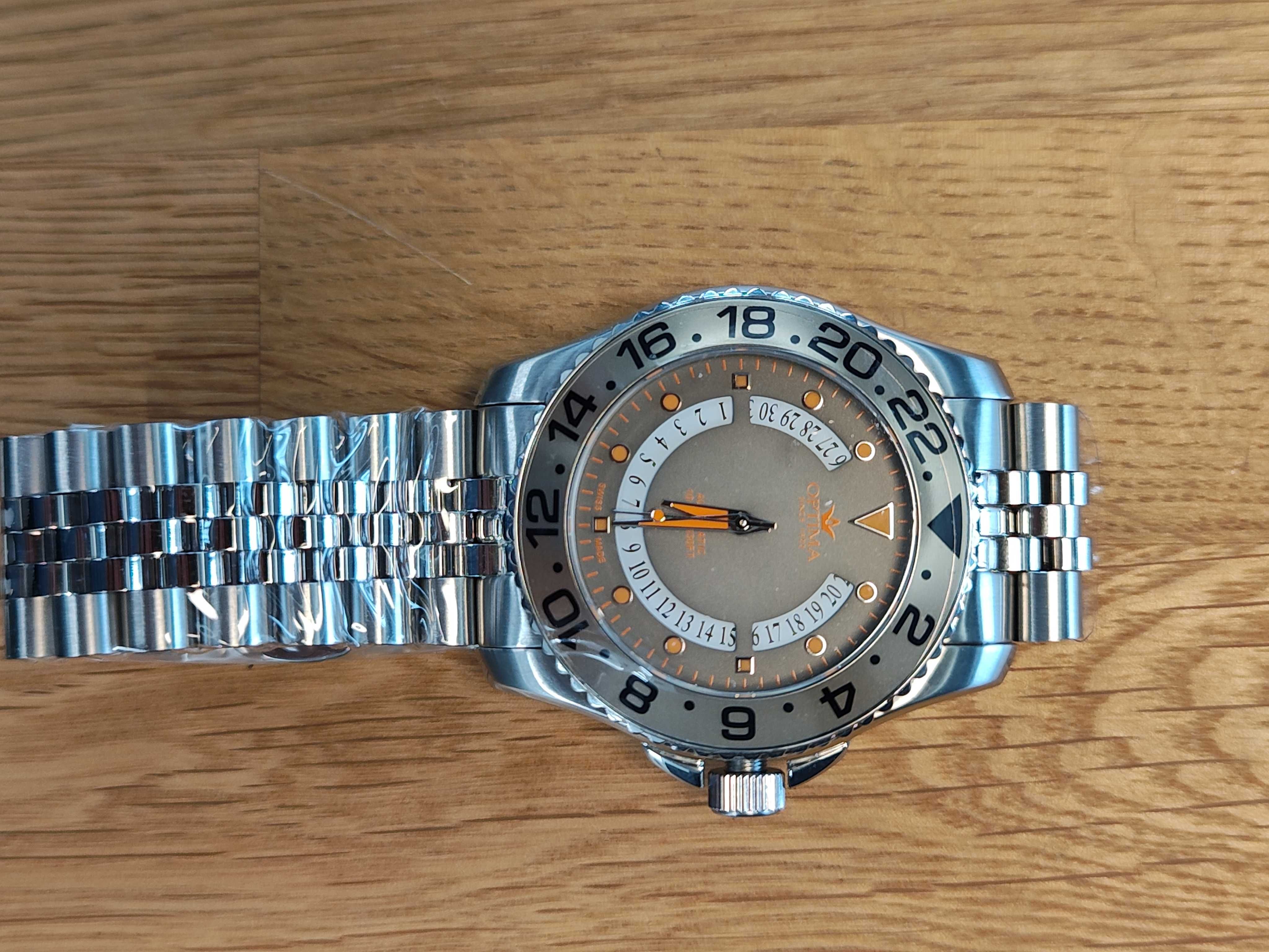Часовник Optima - OSA468 Swiss Automatic