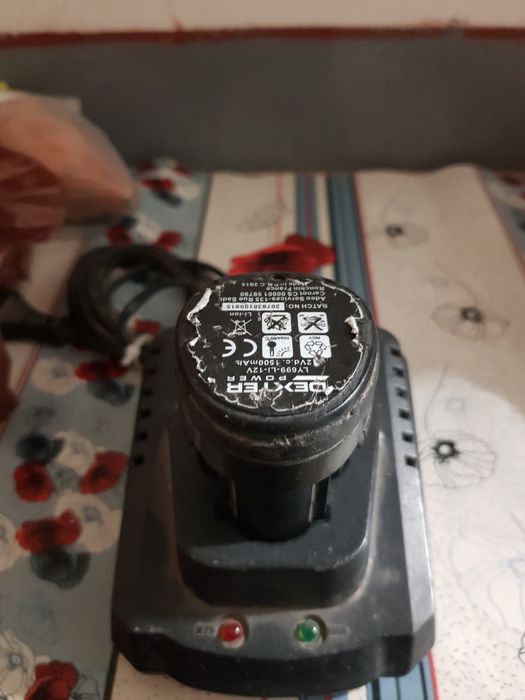 Vand incarcator+baterie Dexter