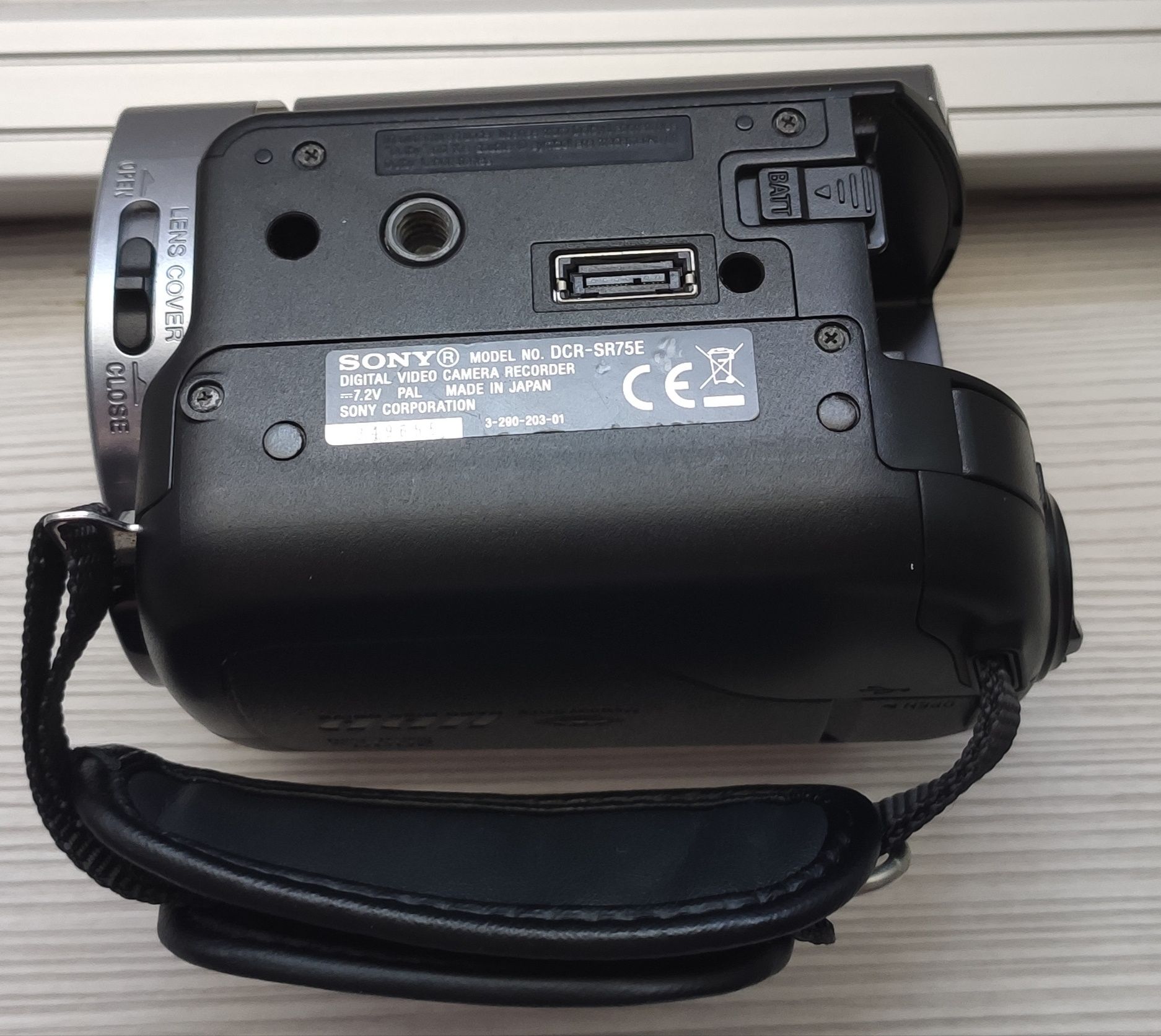 Camera video Sony hdd 60 GB+2 acumulatori+ geanta transport