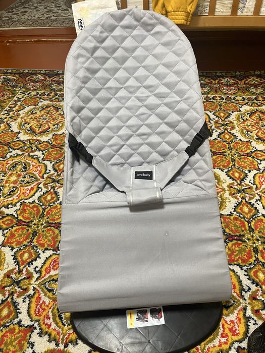 Шезлонг Б/У , пользовались 1 месяц