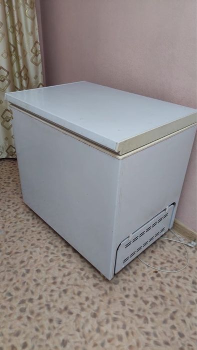 Продаю морозильник