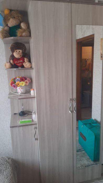 Мебель.красивый  шкаф двуспальная  кровать.