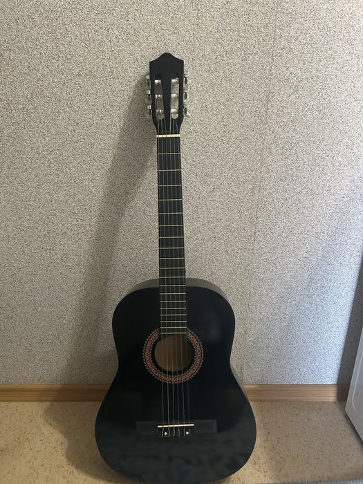 Гитара хорошего качества