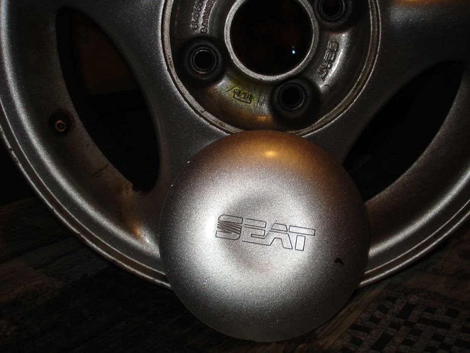 Продавам 2 бр. 14" оригинални лети алуминиеви джанти за SEAT