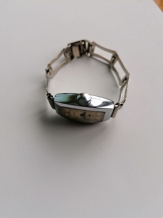 Механичен дамски старинен часовник "Звезда"