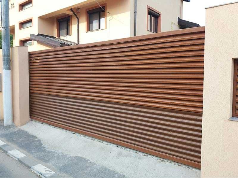 Garduri si porti din panouri stil jaluzele si alte modele disponibile