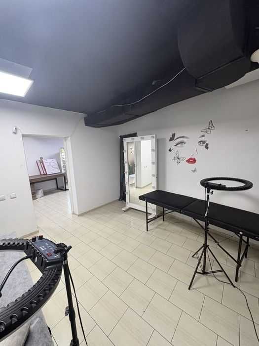 Сдам 81 м² Офис в Аренду. метро Космонавты. ЦУМ. Яккасарайский!