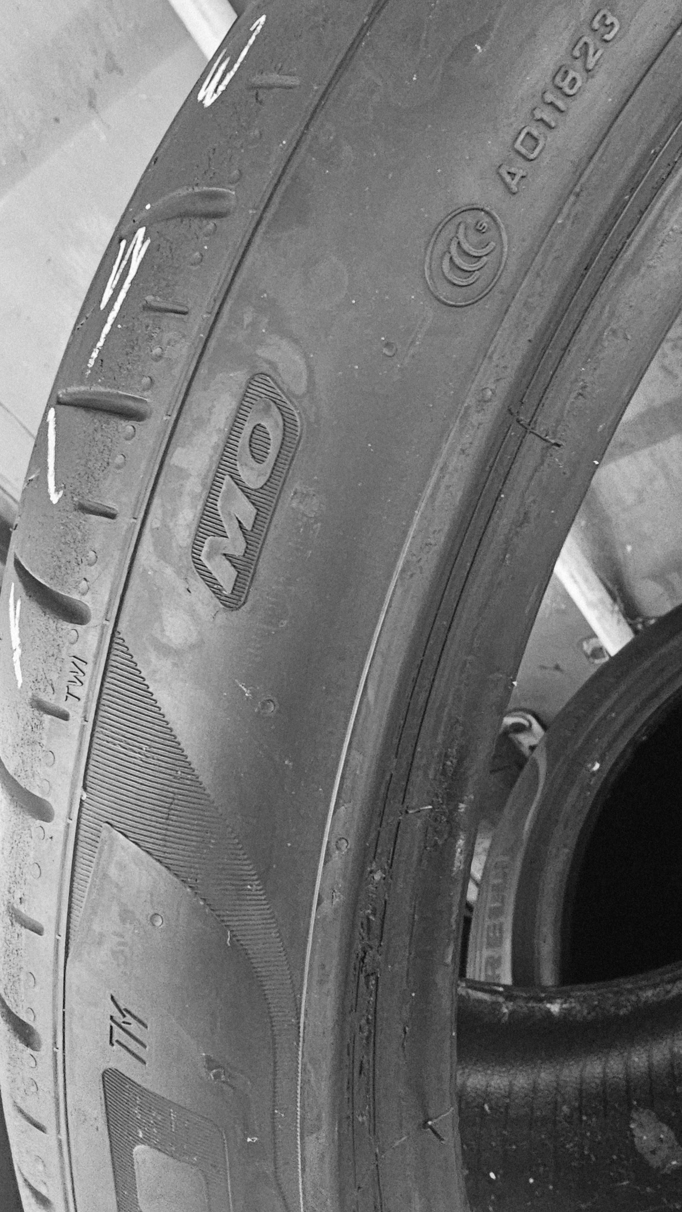 anvelope 275/35/19 PIRELLI vara