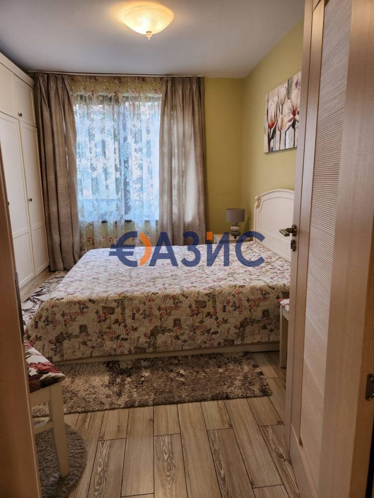 Продава се Четиристаен апартамент в Свети Влас - 143 кв.м за 1595 €/кв.м - Снимка #1