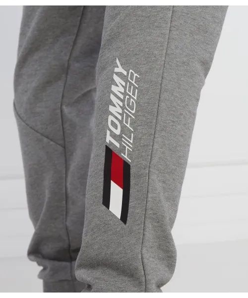 Pantaloni trening gri -marca tommmy hilfinger.