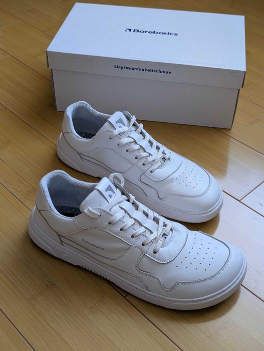 Încălțăminte piele naturală Barebarics Be Lenka 45, albi
