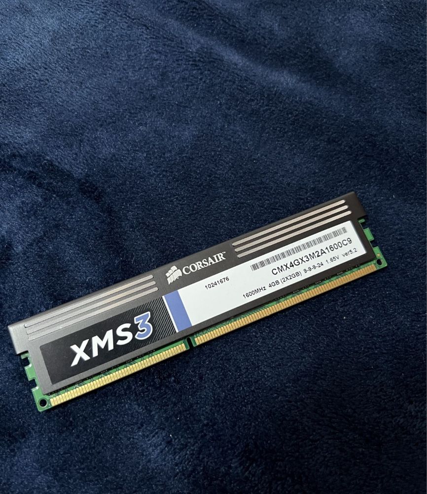 RAM 4GB / 2Gb - samsung corsair skhynx