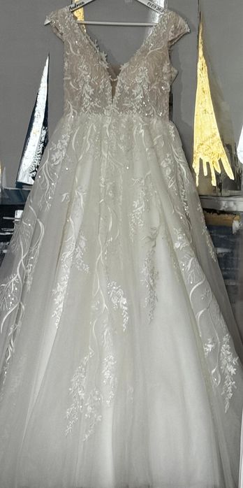 Rochie mireasa.