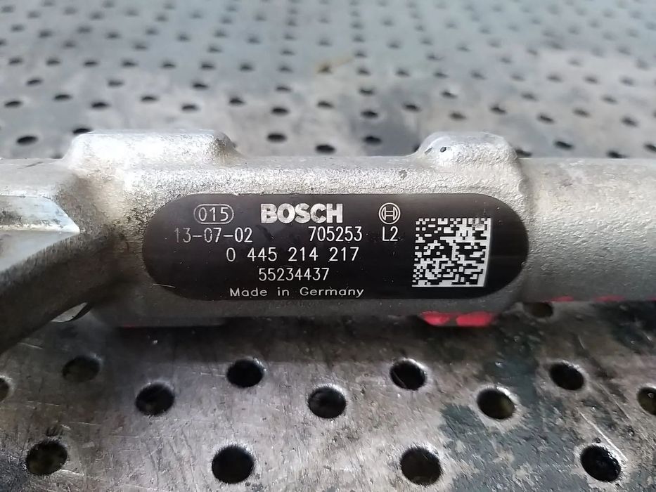 Rampa injectoare 1.3 mjt fiat grande punto 199 0445214217 55234437