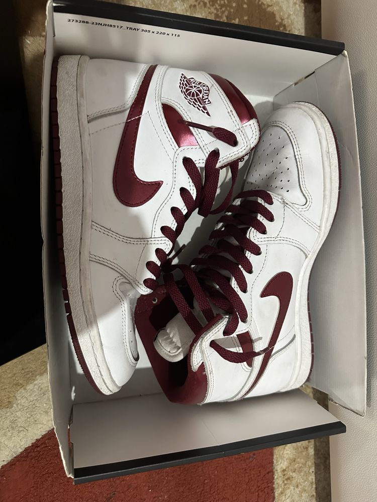 Nike Air Jordan 1 High 85 Team Red OG