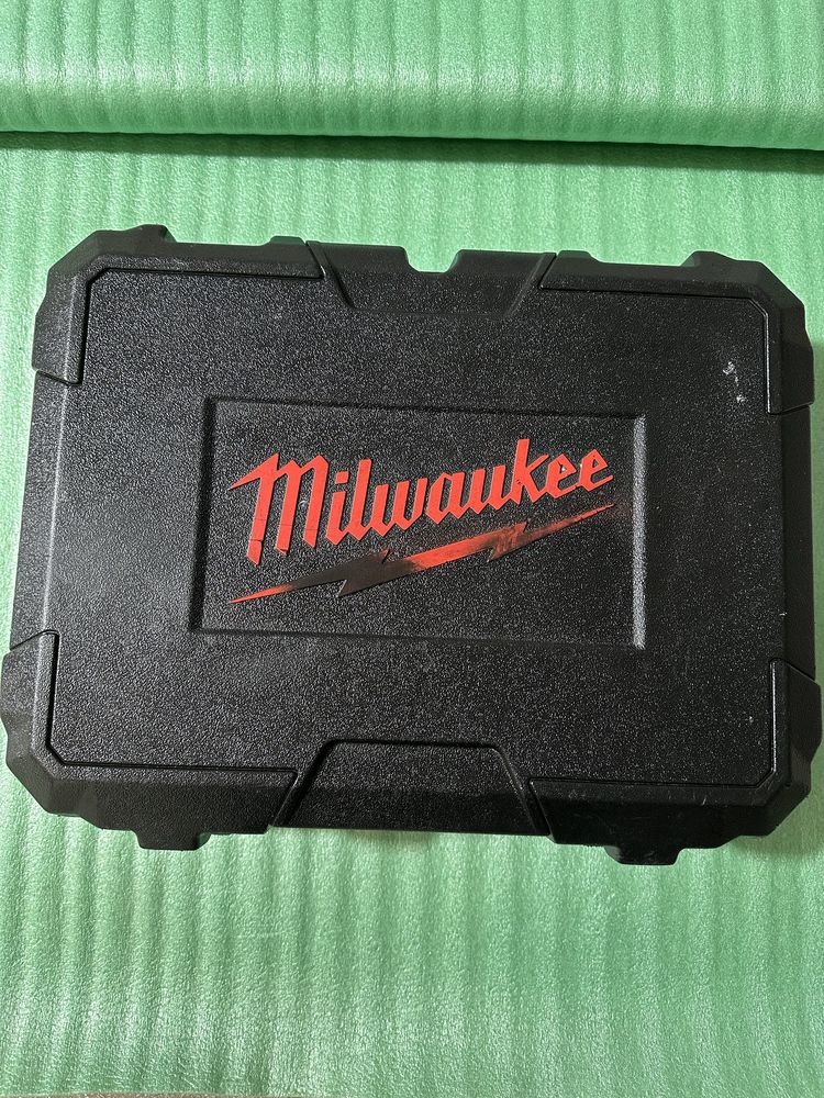 Laser Milwaukee M2 CLLP,an fabricatie 2021