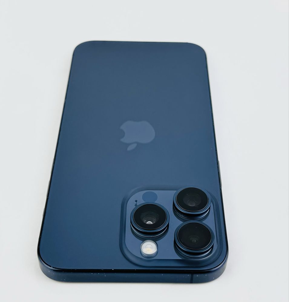 Apple iPhone 15 Pro Max 256GB Blue Titanium Отличен!