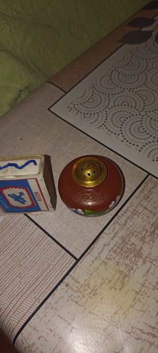 Продаю старинную Китайскую винтажную перечницу Клуазоне