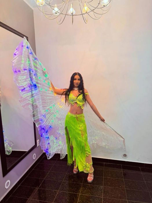 Dansatoare bellydace pentru majorate, zile de nume sau petreceri.