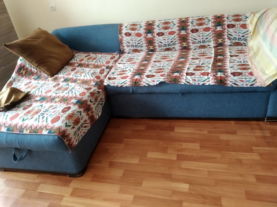 Продам диван угловой