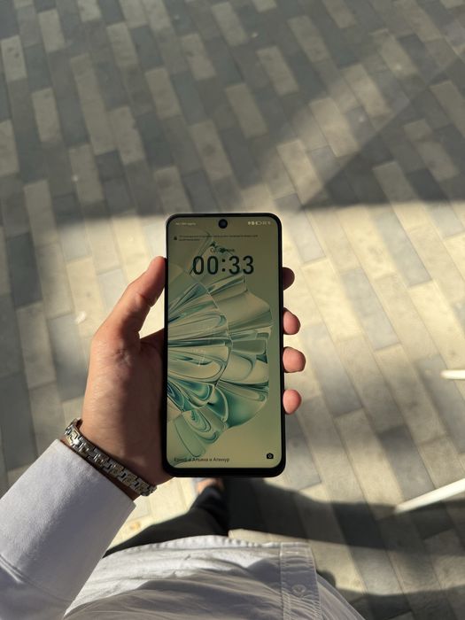 Honor 90 lite.